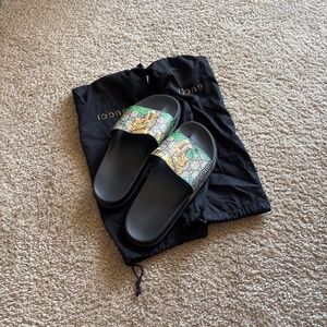 Gucci sandals